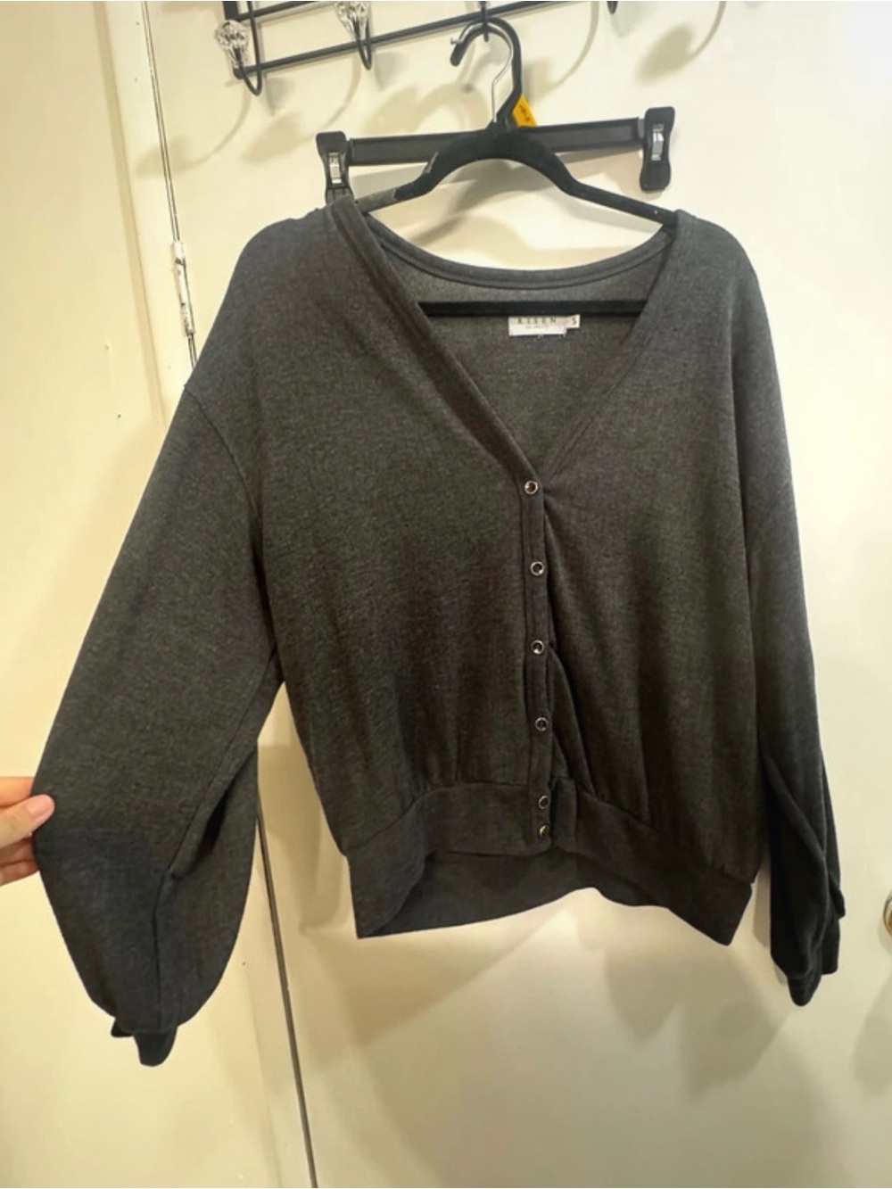 RISEN  Los Angeles gray button-front cardigan/top